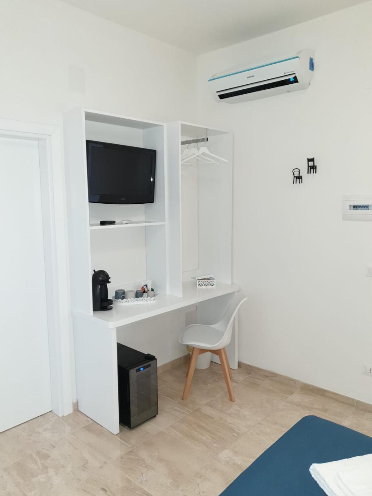 Porta Marina Guest Rooms สกาเลอา ภายนอก รูปภาพ